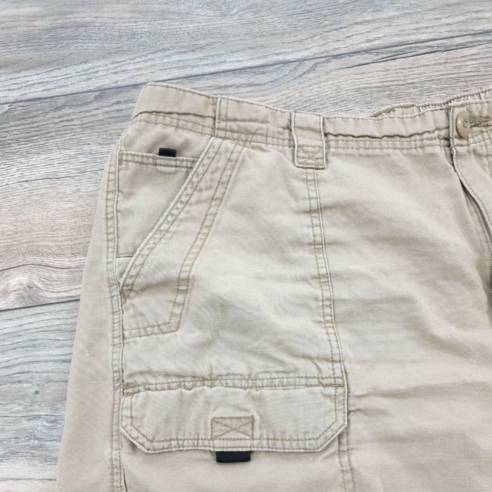Wrangler Mens Cargo Shorts 40" Waist Beach Washed Beige Hiking Camping Work - Picture 4 of 12